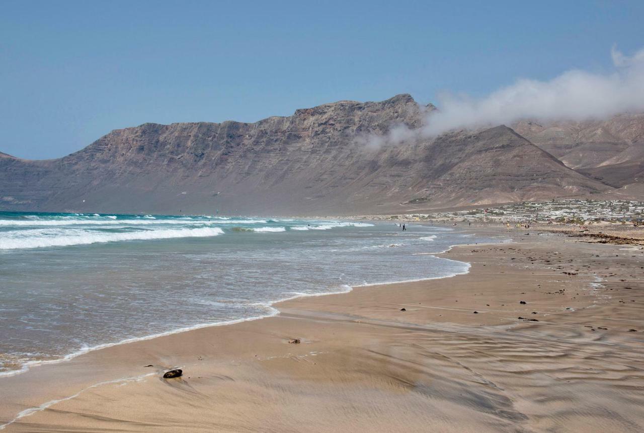 Famara. Marea Lägenhet Exteriör bild