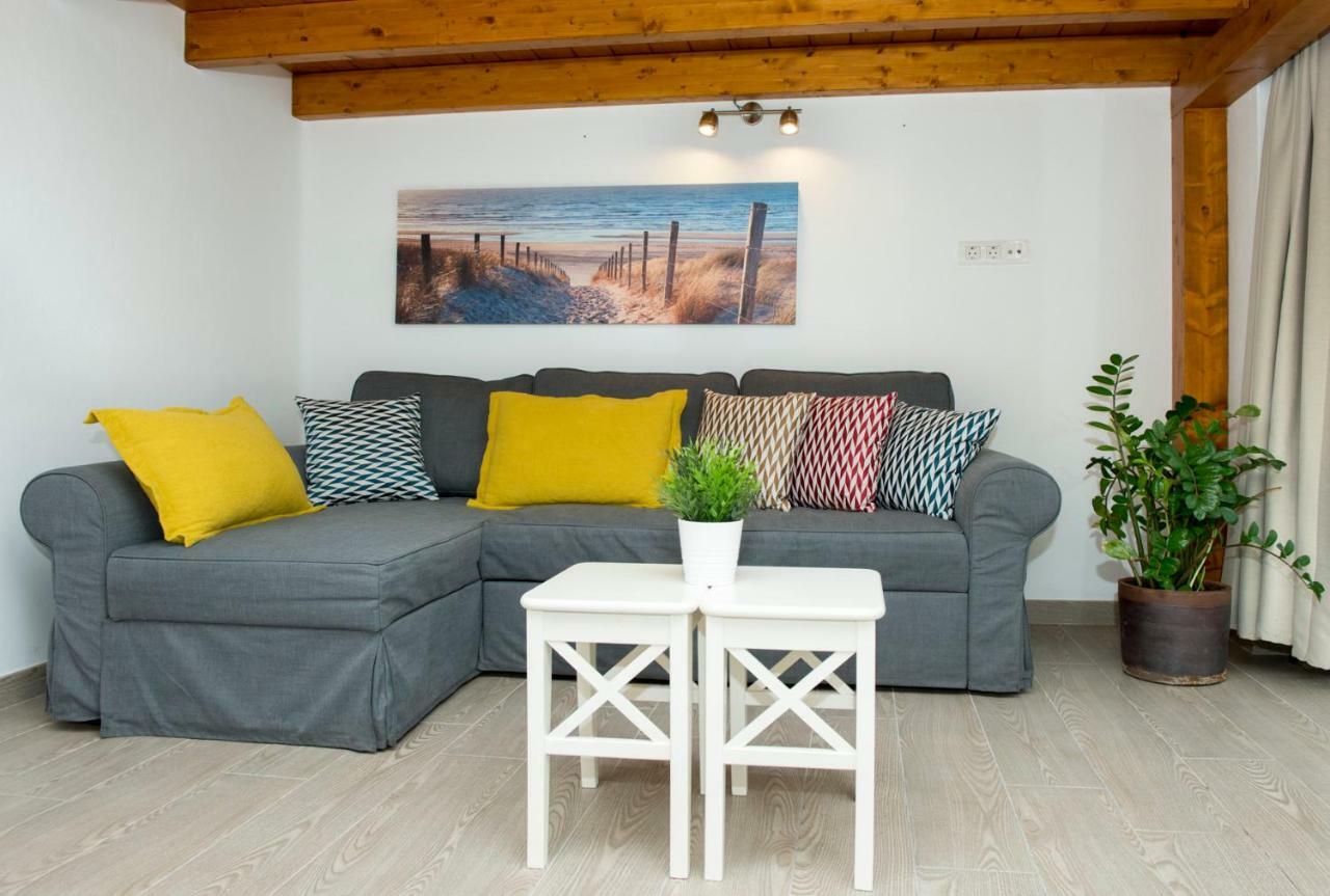 Famara. Marea Lägenhet Exteriör bild