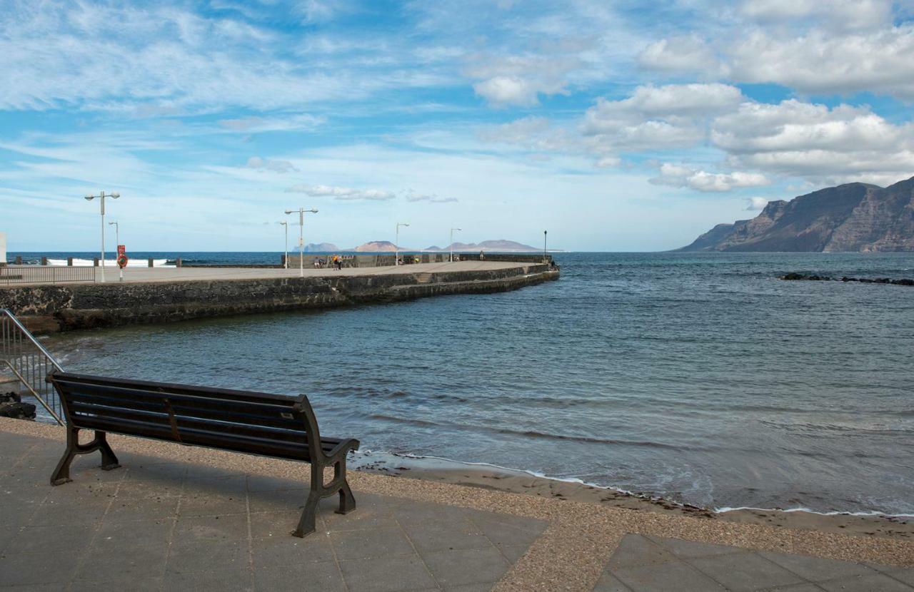 Famara. Marea Lägenhet Exteriör bild